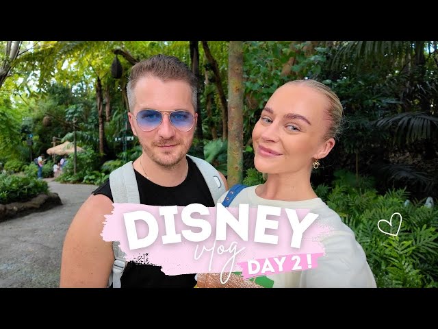 WALT DISNEY WORLD VLOG! 🌳✨ DAY 2 | Animal Kingdom, Resort Hopping & Earl Of Sandwich