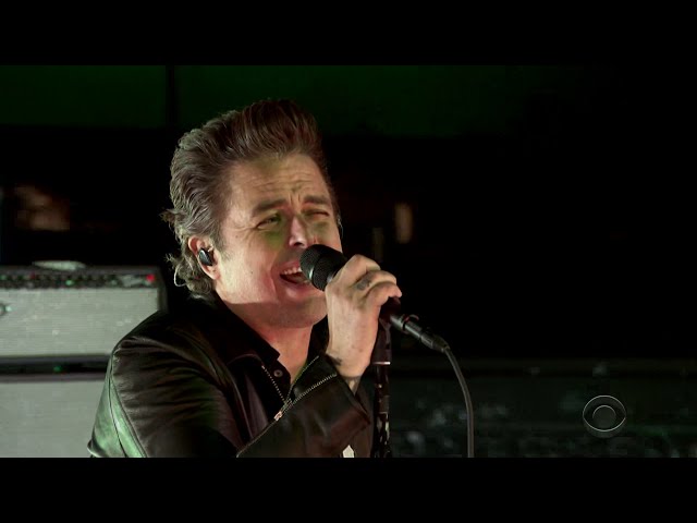 Green Day - Still Breathing/Holiday/Basket Case (Live on NFL Honors, 2021)