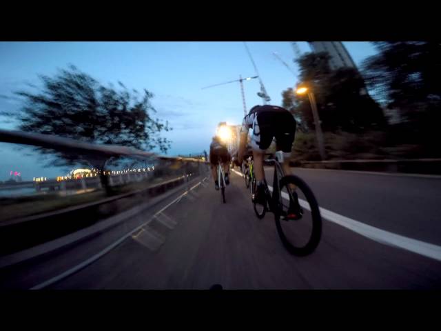 Red Hook Crit - London - Final Lap - GoPro on Board w/ State Bicycle's Scott Piercefield