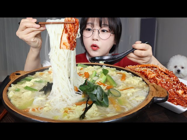 따끈~한 잔치국수에 아삭한 겉절이까지! 한식먹방 Banquet Noodles & Kimchi🍜Mukbang ASMR