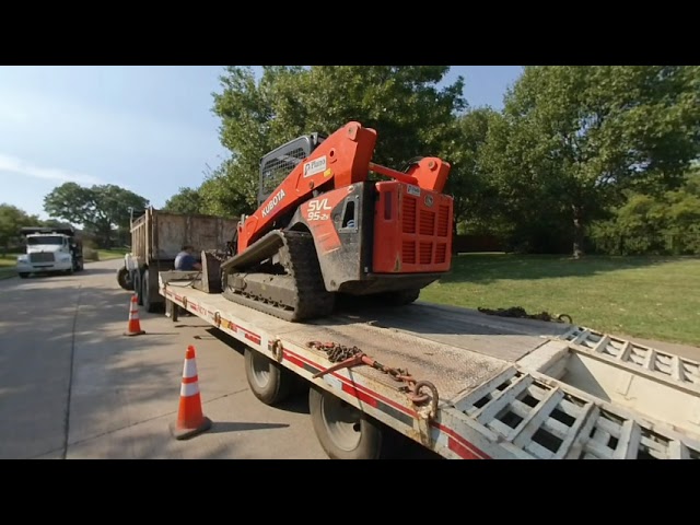 Loading the Tractor in 3D VR