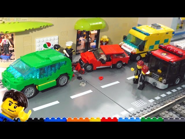 LEGO car crash scene in my city + MOC time lapses!