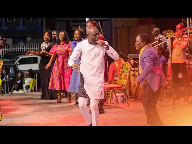 Elder Gideon Ntumy Brings Hot and Energertic Pentecostal Praises to Tarkwa 4 Christ Crusade