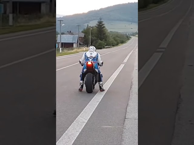 BMW S1000RR luanch control #bmw #s1000rr #launch #control  #acceleration #sound