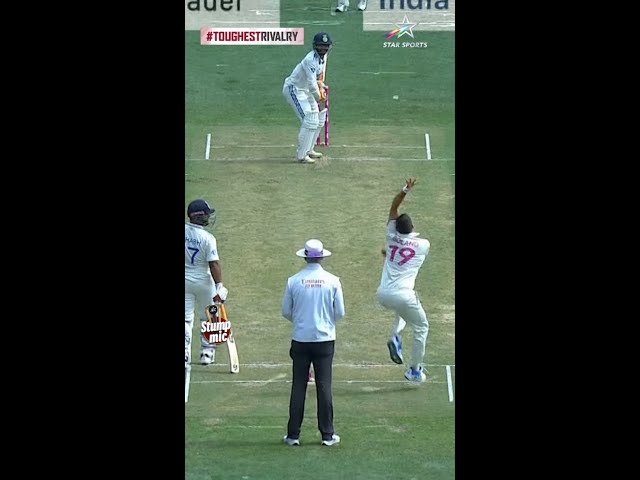 Stump-mic moment captured between #NathanLyon and #Jadeja | #AUSvINDOnStar