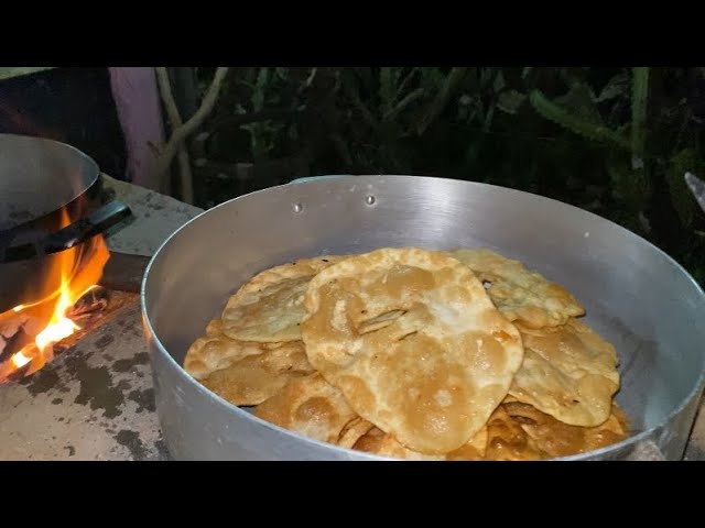 Como hacer un SABROSO Yaniqueques Caseros en el fogón. La vida del campo en la Cocina.