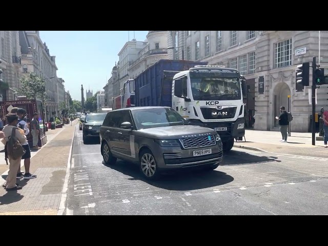 Metropolitan Police Special Escort Group ( SEG) - London