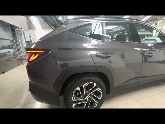 Vistazo Tucson Limited tech 2025 gris | |Hyundai 2025