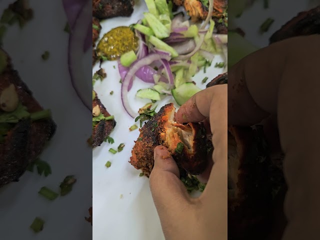 #ytshort #ytshorts #yt #trending #foodvlog #food #rimisinghrajput #chiken #chikentikka