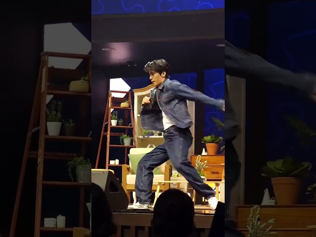 Actor Wi Ha Joon dances to Jungkook's 3D and Standing Next to You