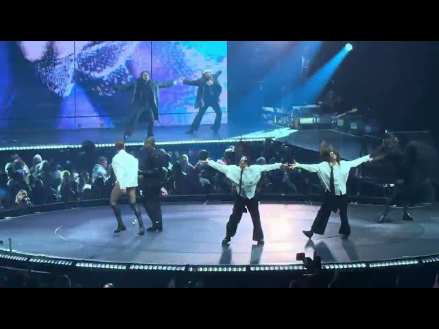 BIG - USHER Live at The Climate Pledge Arena in Seattle, Washington 11/11/2024