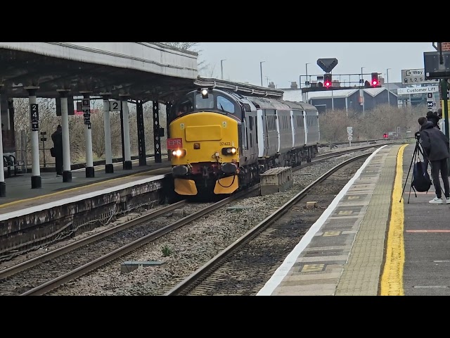 37423 arriving at Taunton after a filming at wsr