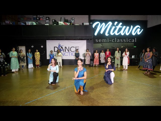 Mitwa Semi-Classical Dance Cover | SRK, Rani Mukherjee | DA Choreo