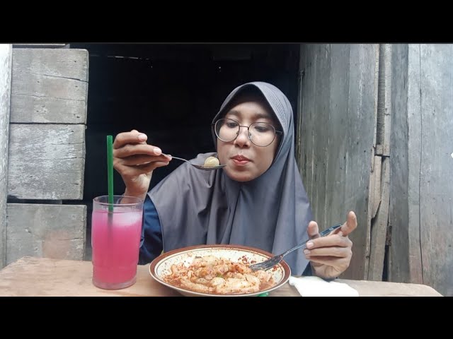 NYIKSA LAMBUNG LAGI ! MUKBANG BAKSO ACI CUANKI SUPER PEDAS , FULL CABE CUMA 8 RIBU #asmr