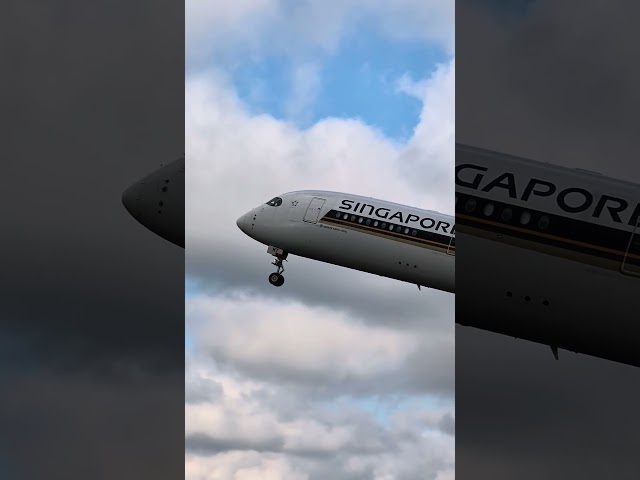 Singapore Airlines A350-900 Takeoff from Manchester Airport