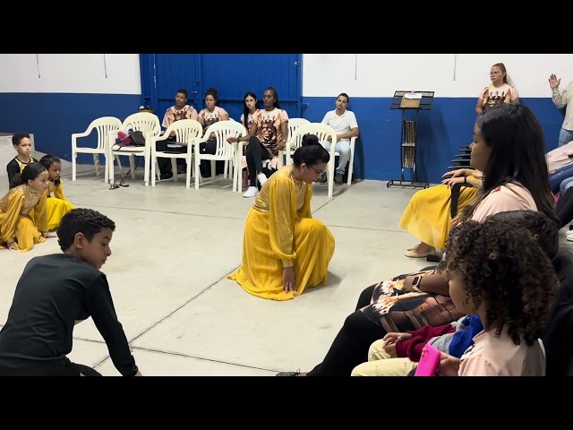 Ministração + Coreografia RESISTÊNCIA-Kemily Santos e Kailane Frauches