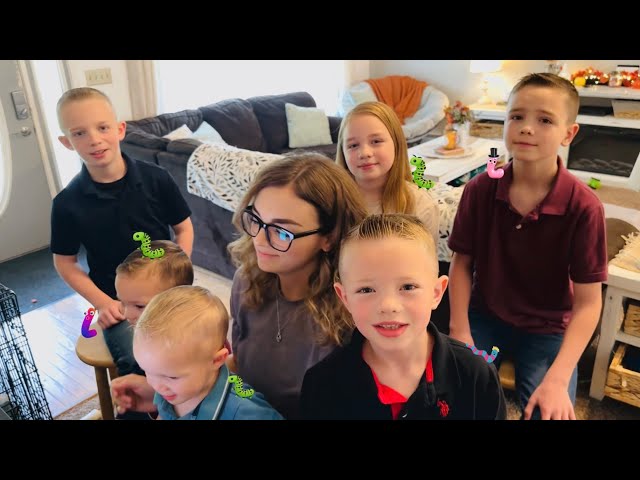 Fun Church songs for kids! Singing at home