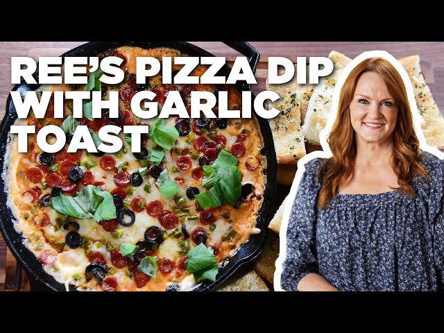 Ree Drummond's Pizza Dip with Garlic Toast | The Pioneer Woman | Food Network