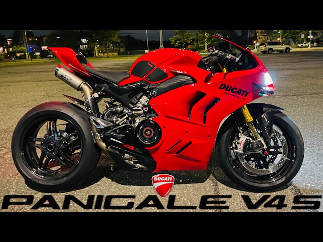 Ducati Panigale V4S - LOUD MOTO GP SOUND - WSBK Spark Titanium Exhaust - BST Carbon Wheels