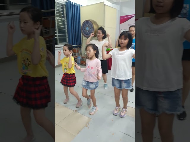 #shorts Nhảy hiện đại Ai chẳng muốn mình xinh choco' tiktok Dance 2025