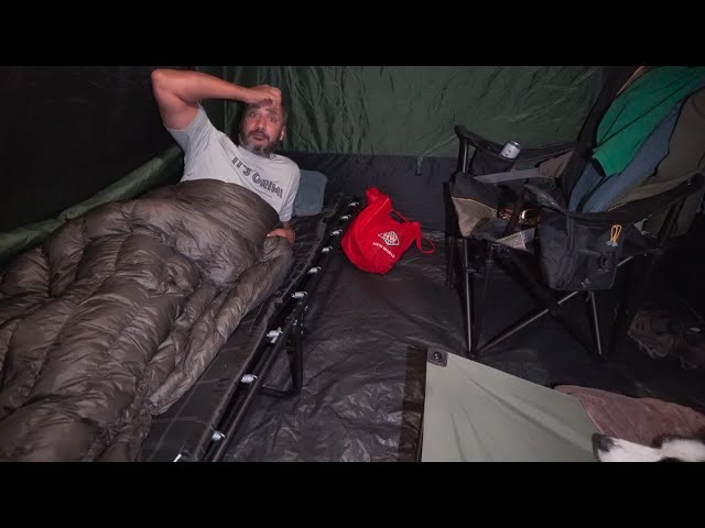 Car CAMPING in RAIN - FAST TENT