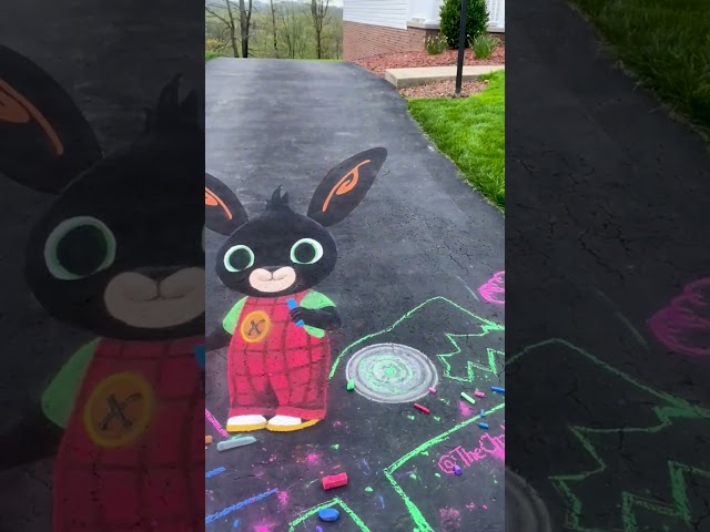 Drawing Bing and Flop in Chalk #Shorts | Bing Shorts