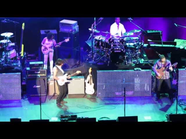 Little Wing (Couldn't Resist) - Jeff Beck Live @ The Paramount Theater, Oakland 10-22-13