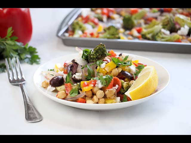 Sheet Pan Mediterranean Roasted Chickpeas & Veg