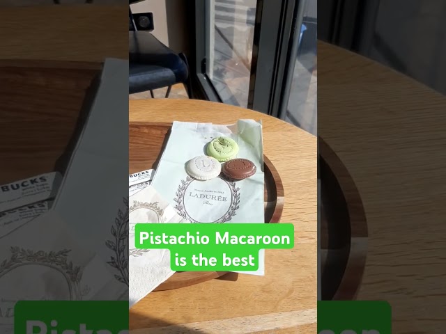 Pistachio Macaroon