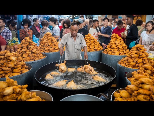 The BEST Vietnamese Street Food in the WORLD !