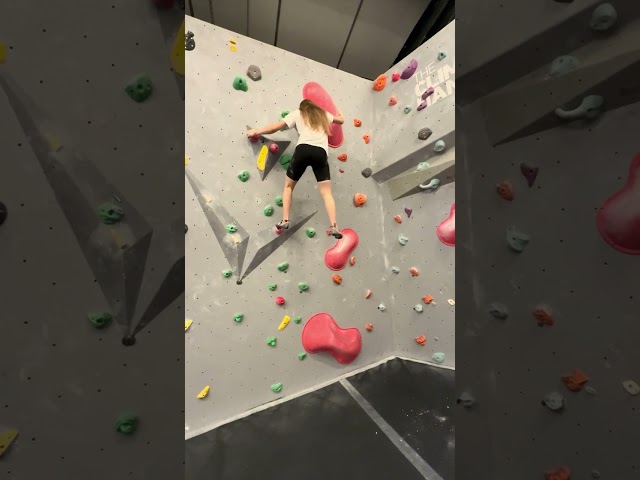 Little hop to start this fun pink bloc 🤩 #climbing #bouldering #maryfalconerbouldering