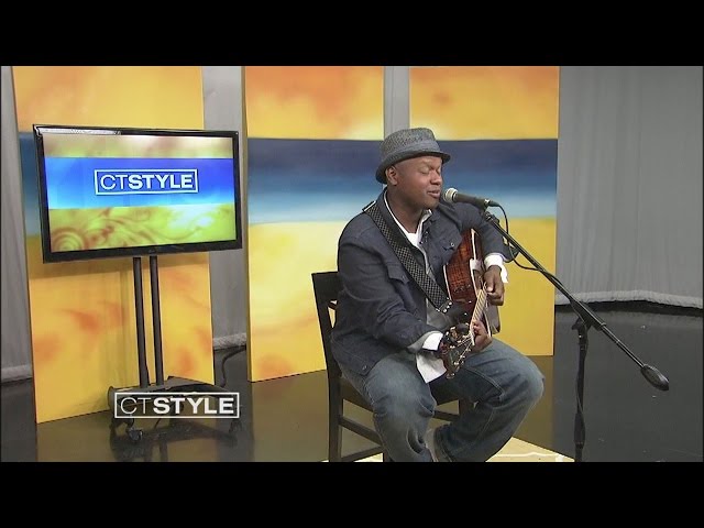 Javier Colon Performs on Stage 8