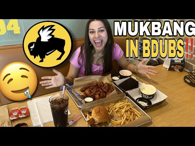 Buffalo Wild Wings mukbang in Buffalo Wild Wings (eating show)🤤🤤 Craigtivity