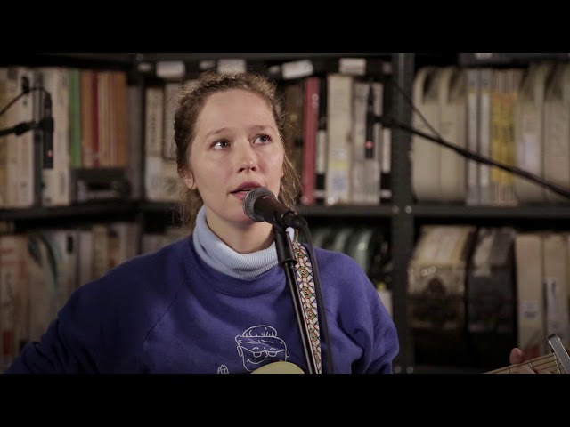 Julia Jacklin - Don't Know How to Keep Loving You - 1/24/2019 - Paste Studios - New York, NY