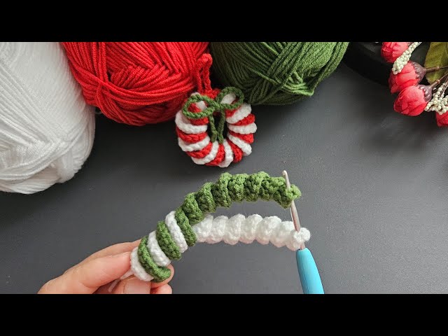 Super💯👌🏻Knit this simple Christmas ornament🎄Prepare your tree with your own crocheted ornaments