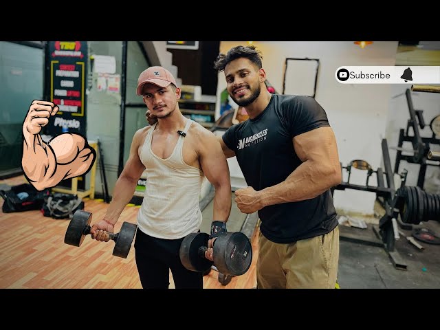 2😱2 inch bicep bade most effected bicep workout, with @FitManjeet @thenarendersingh7619 ￼￼￼￼￼￼