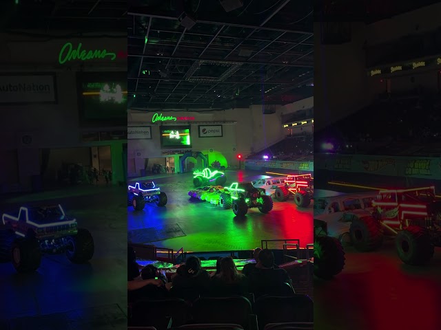 Hot Wheels Monster Trucks Live Glow Party - 6 #hotwheels #monstertruck #lasvegas #glow