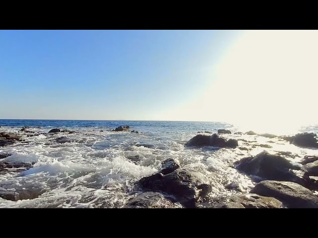 the rocky shore of LANZAROTE 🌊  SATISFYING VR180 nature meditation