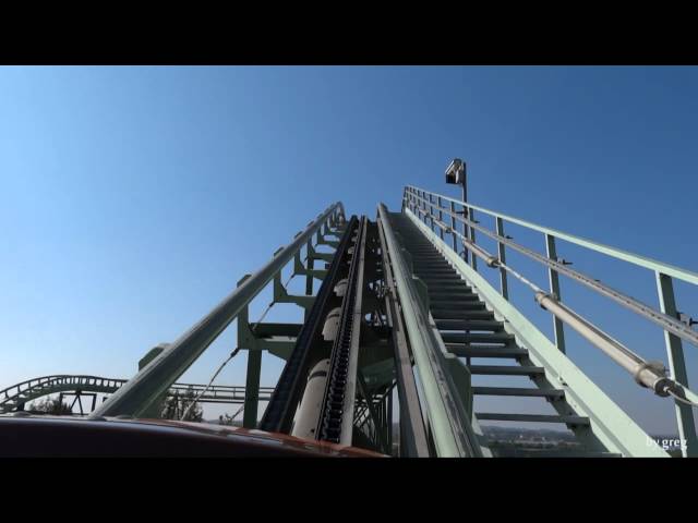 Gardaland - Magic Mountain (montagne russe) - prima fila (first row) - Full Hd