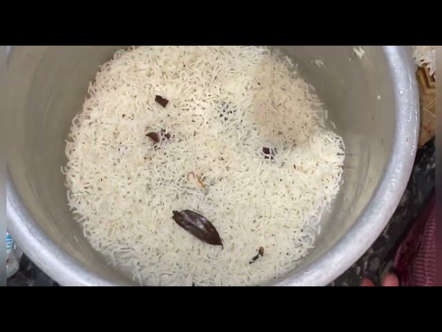 Dum biryani cooking recipe | crazy pinki #dumbiryanirecipe #crazy #crazypinky #newdelhi