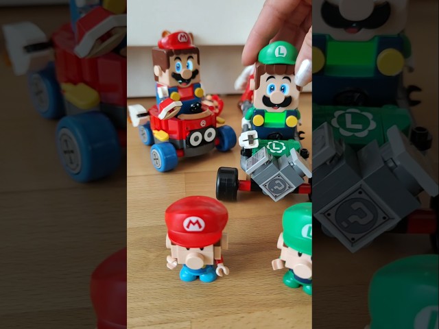 Mario and Luigi ride a kart #mariofun #lego #legosupermario #legosupermario