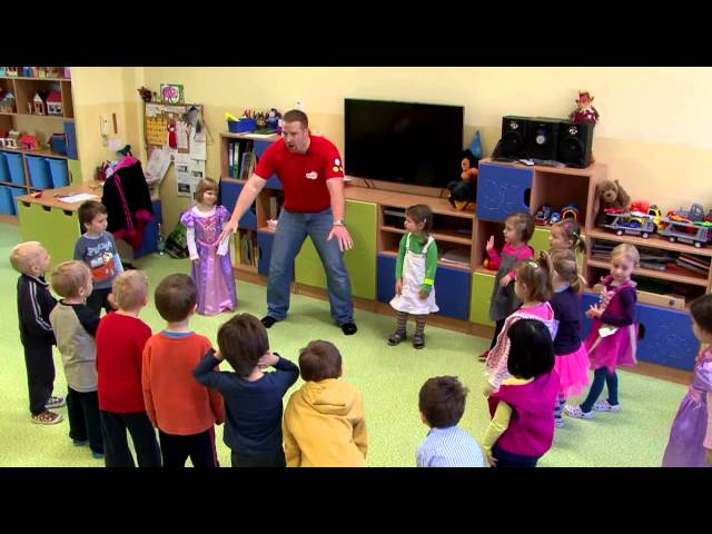 How to teach Kids  | from a Prague kindergarten, part 1 | English for Children