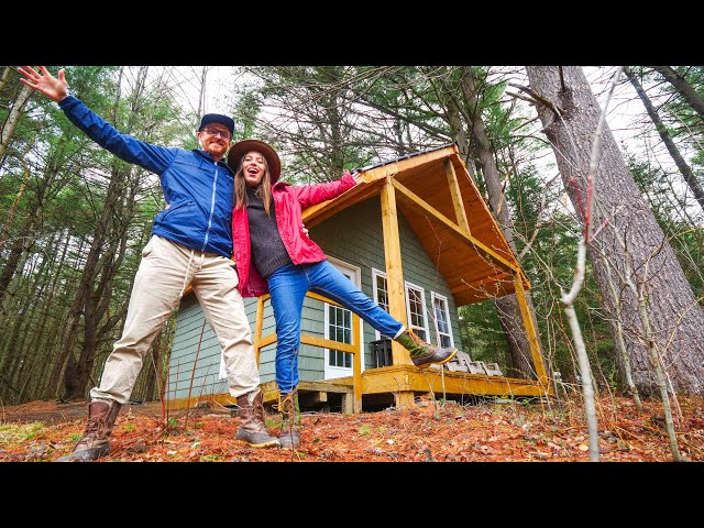 Cozy Off-Grid CAMPING CABIN in the Woods 🌲😍 | TINY CABIN Tour in MUSKOKA, Ontario, Canada