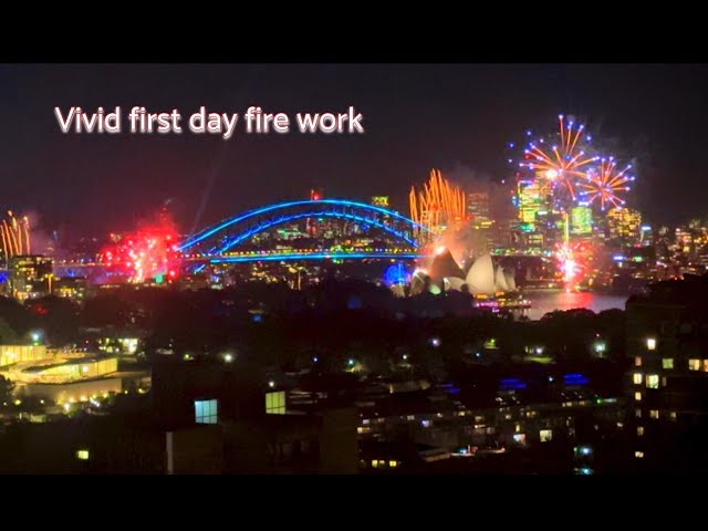 Vivid 2024 fire work #sydney #operahouse #vivid