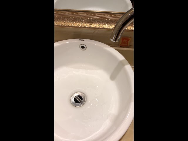 FOUND SOUND BEAT IN A HOTEL ROOM