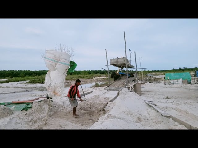 gold mine and puyak in central kalimantan