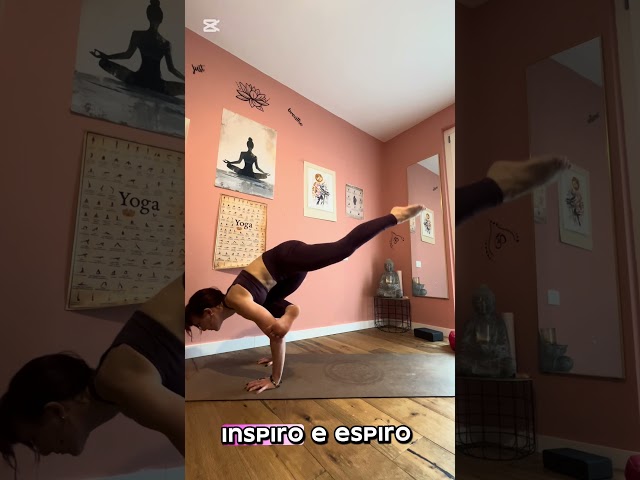 Eka pada  galavasana #yoga #yogaasana #advancedyoga #vinyasayogaflow #yogatutorial