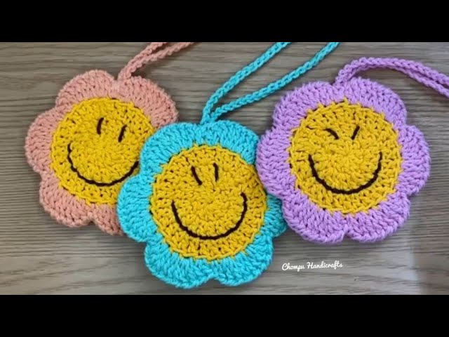 Smile! Crochet Smiley Keychain Tutorial | Crochet Bag Charm Keychain | Chompu Handicrafts