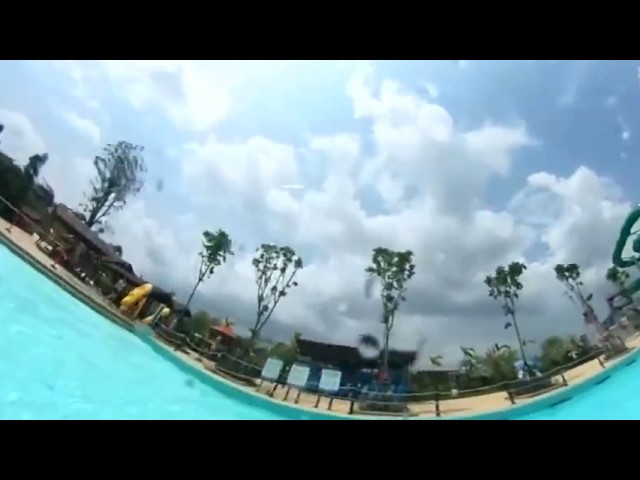 VR 360° "Serpentine" Water Slide - Ramayana Water Park | Pattaya, Thailand - Virtual Reality