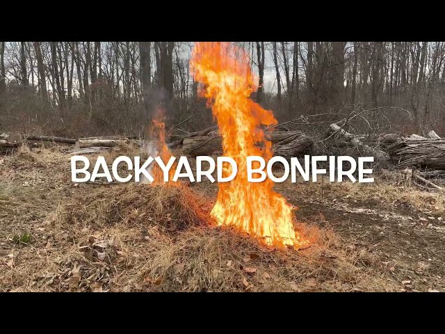 a bonfire in my backyard ~what happens when you have a ‘pyromaniac’ gardener~🔥👩‍🌾